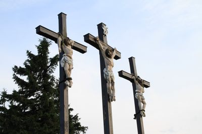 Drei Kreuze auf dem Kreuzberg dem heiligen Berg der Rhön